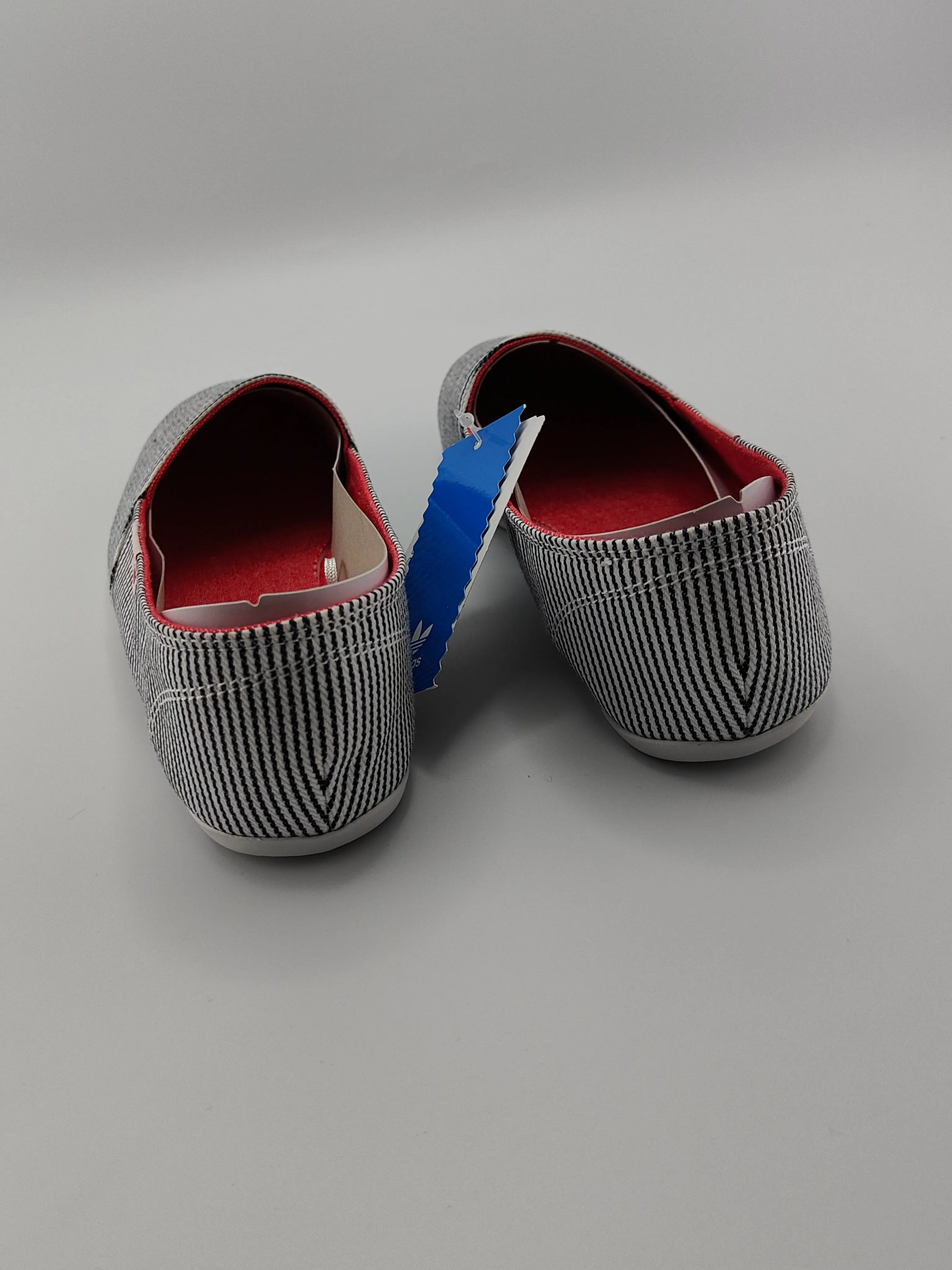 Adidas Originals Women's Flat Shoes 4