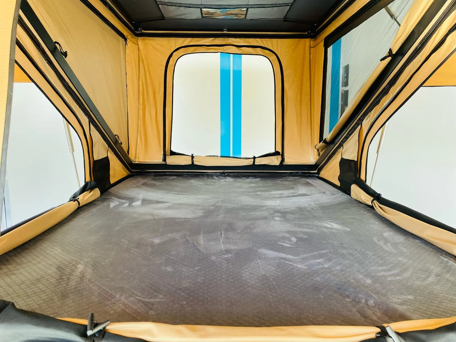 Deluxe Rooftop Tent - Pre Order Only