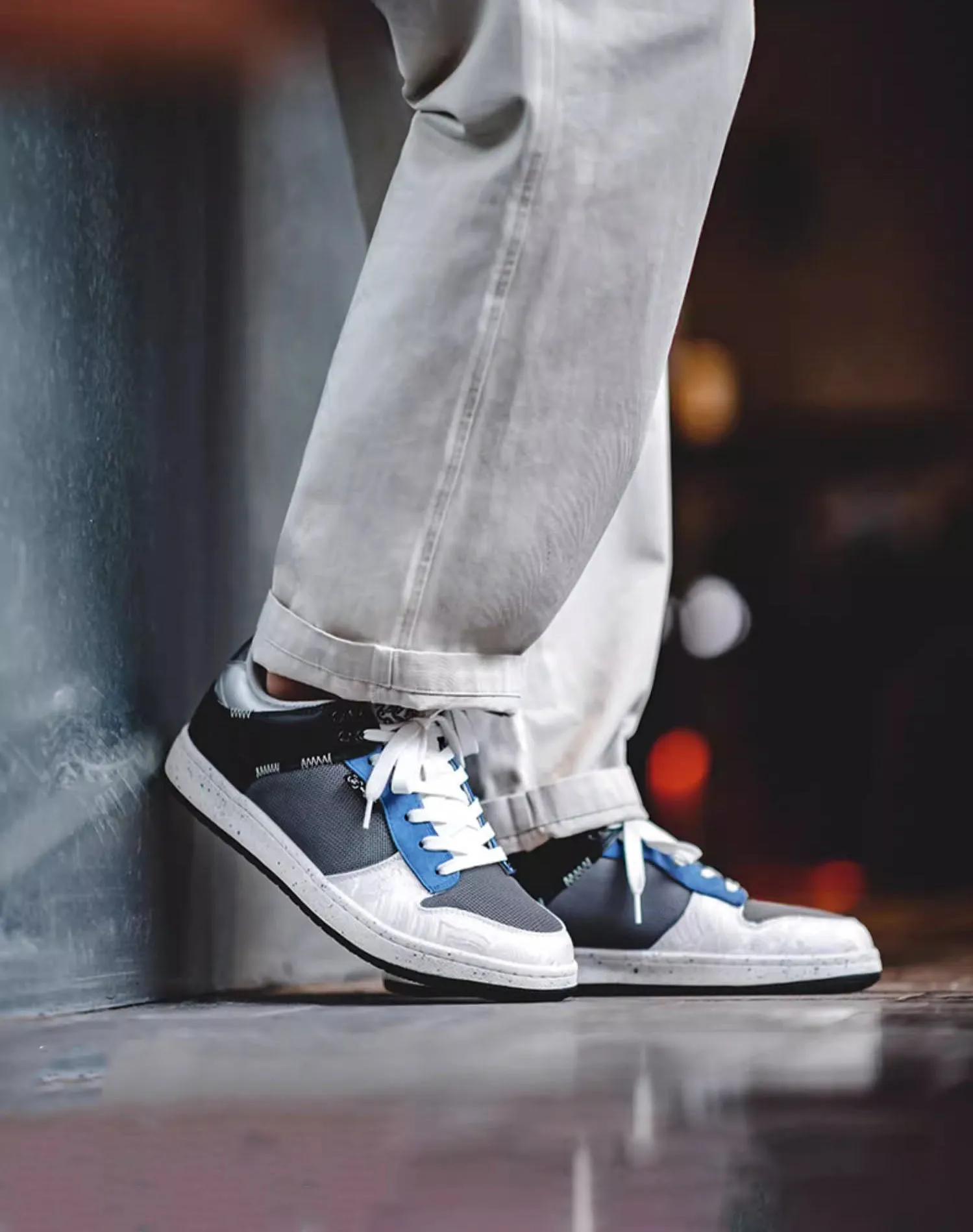Dragon Design Silk Embroidery White Sports Men's Casual Shoes
