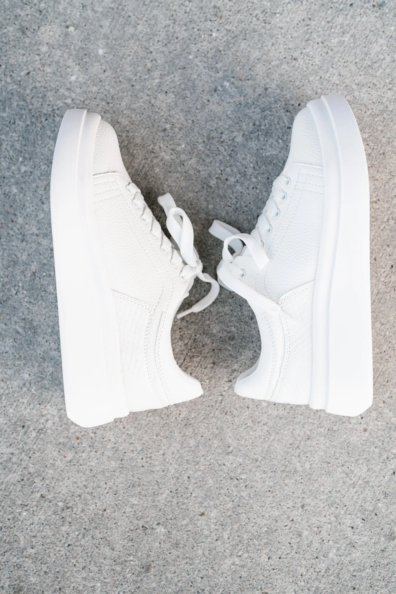 Ella Sneakers