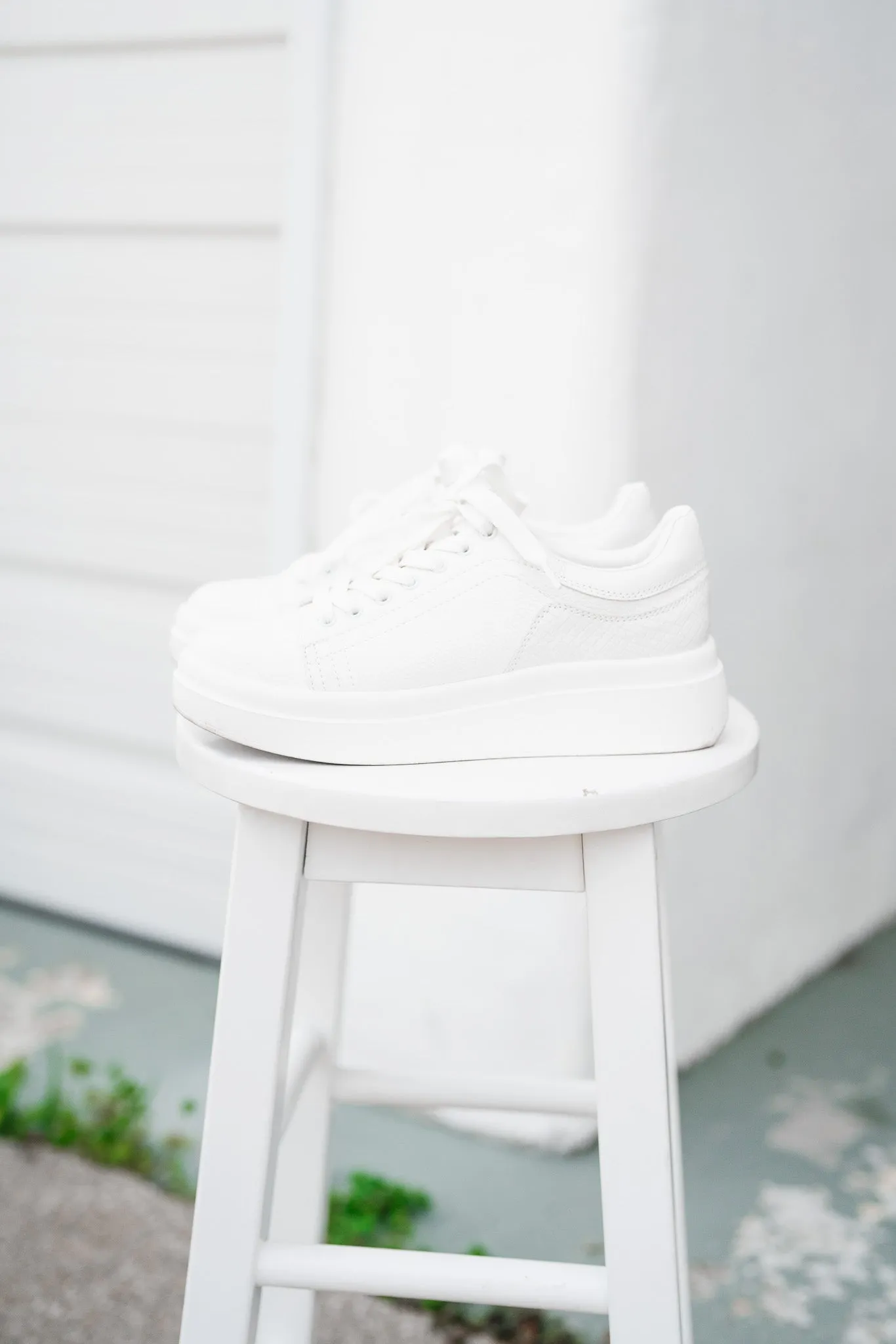 Ella Sneakers