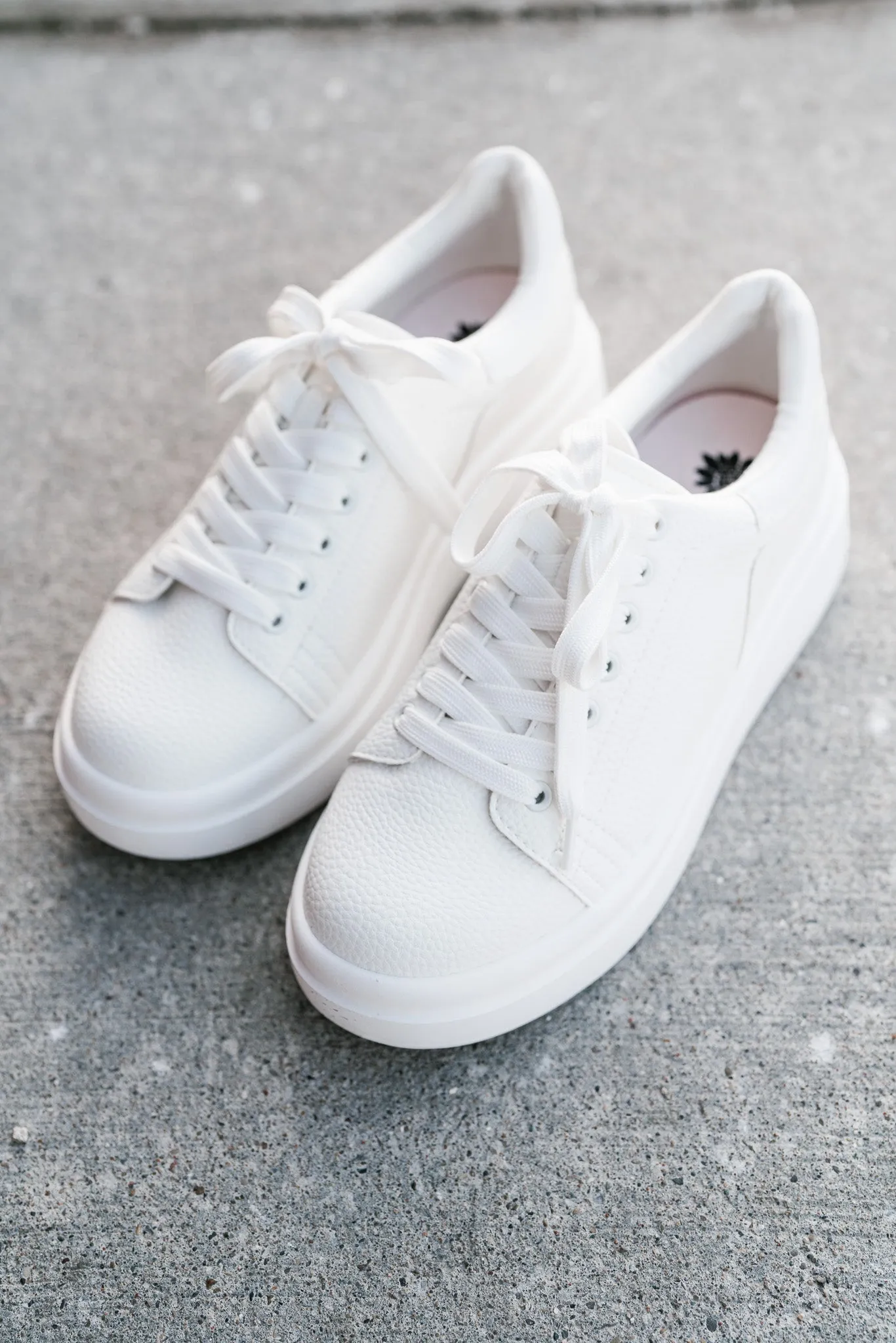Ella Sneakers