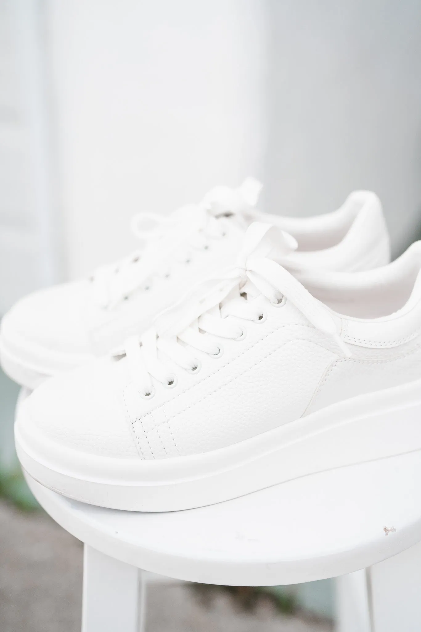 Ella Sneakers
