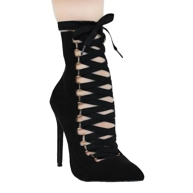 EXOTIC BEAUTY BLACK