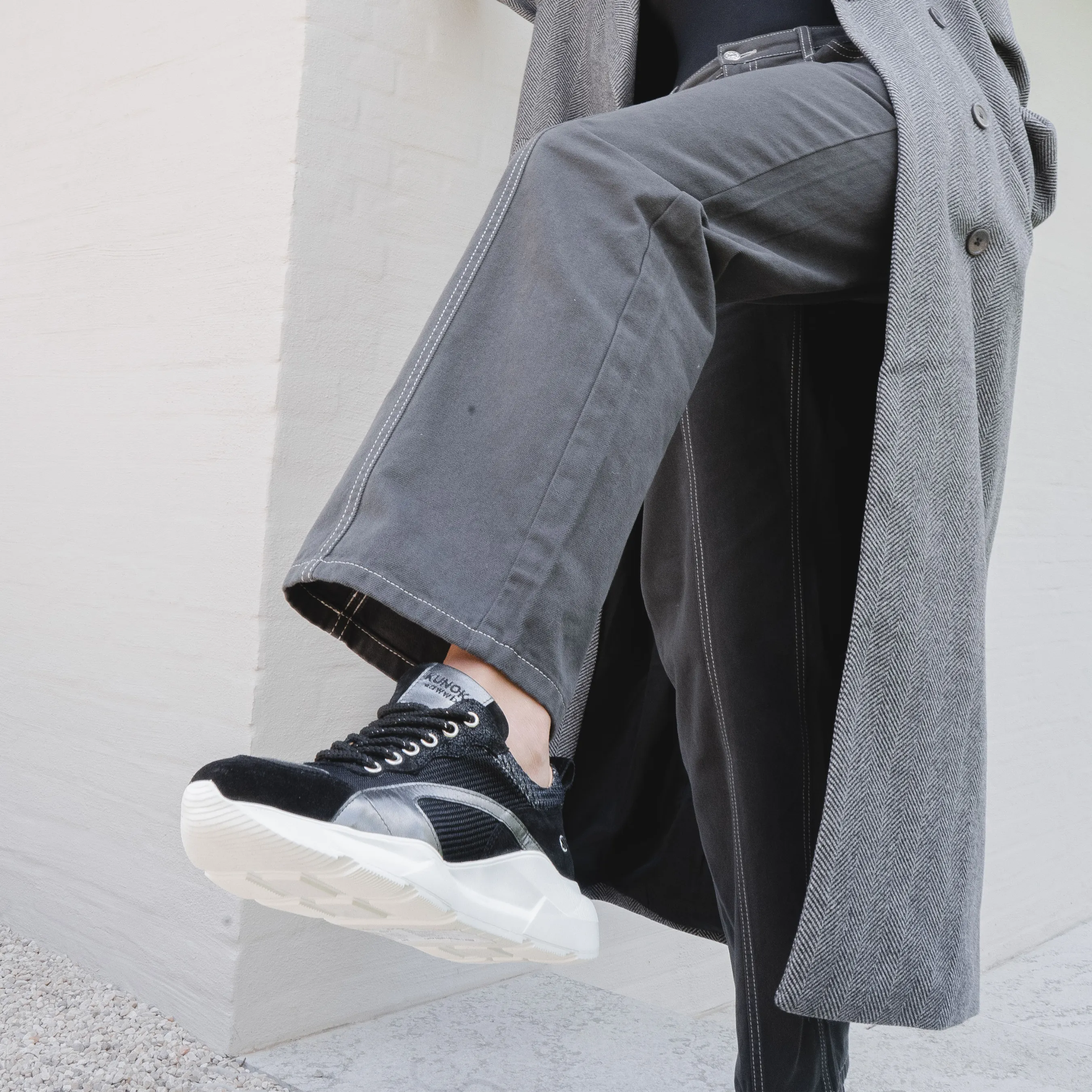 IZZI platform sneaker - Raven