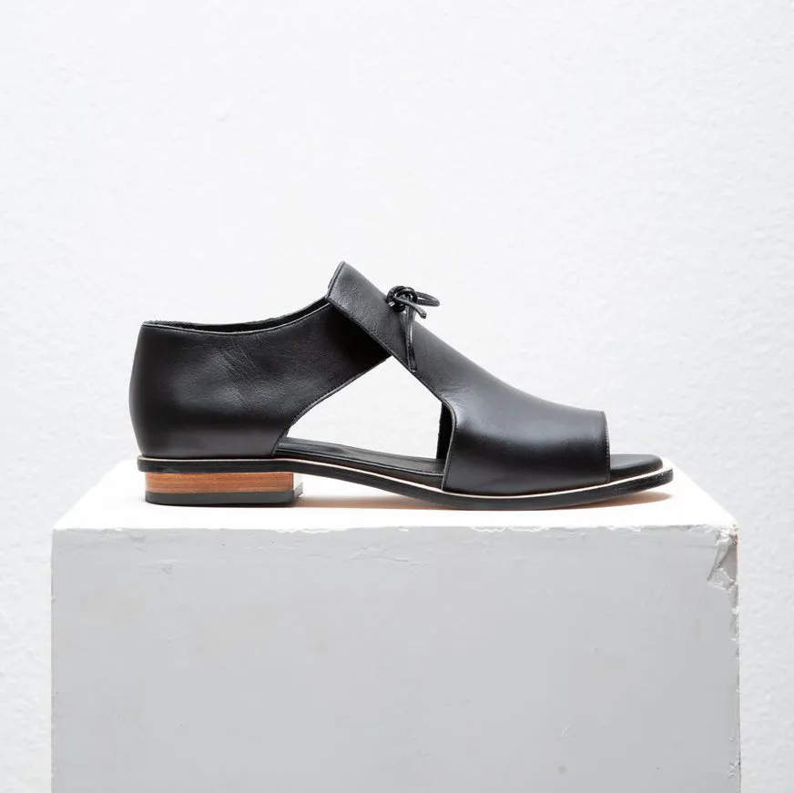 Lisa Black Sandals