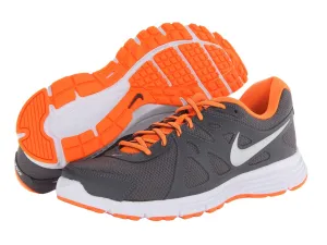 Nike Revolution 2