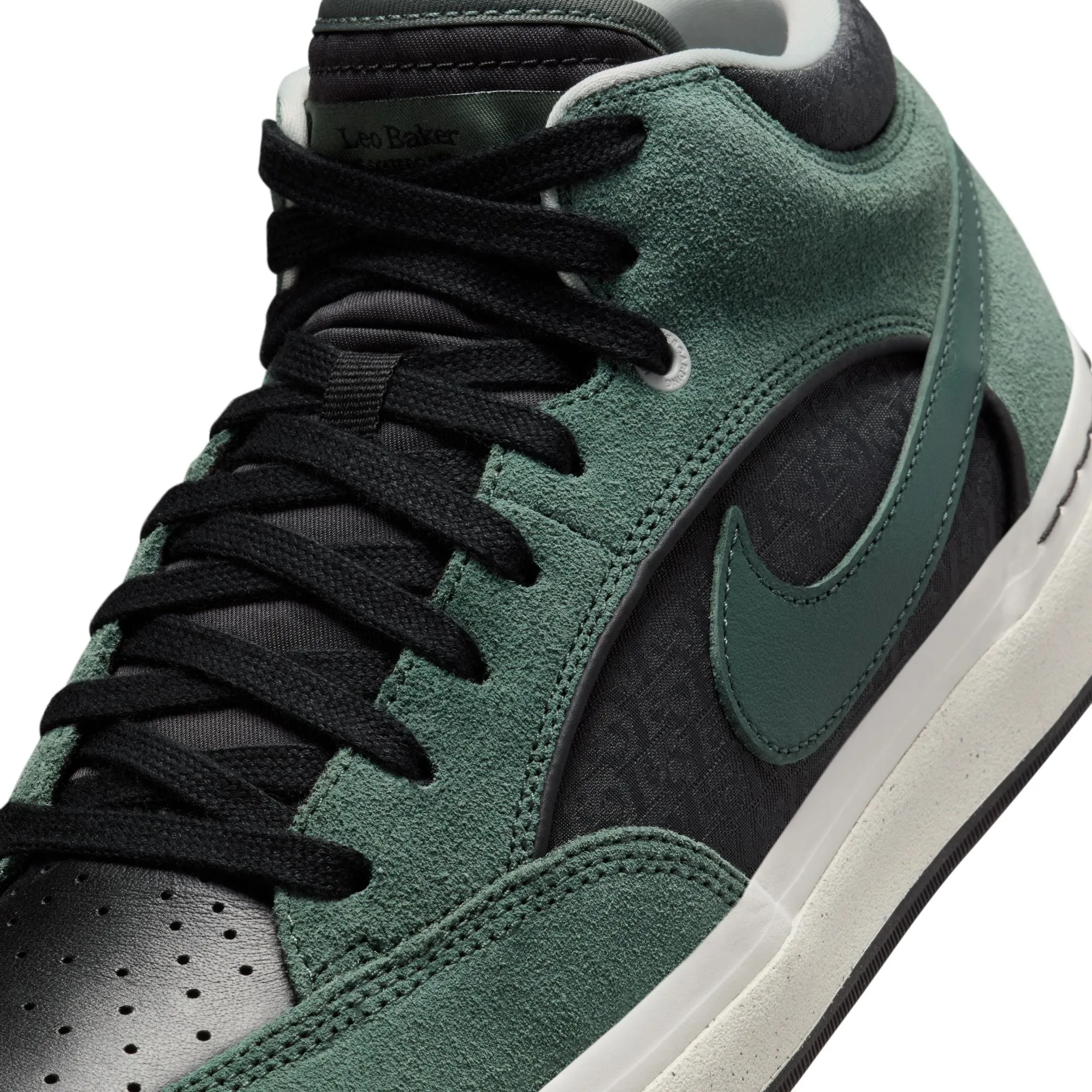 Nike SB - React Leo in Vintage Green/Black/Anthracite/Vintage Green