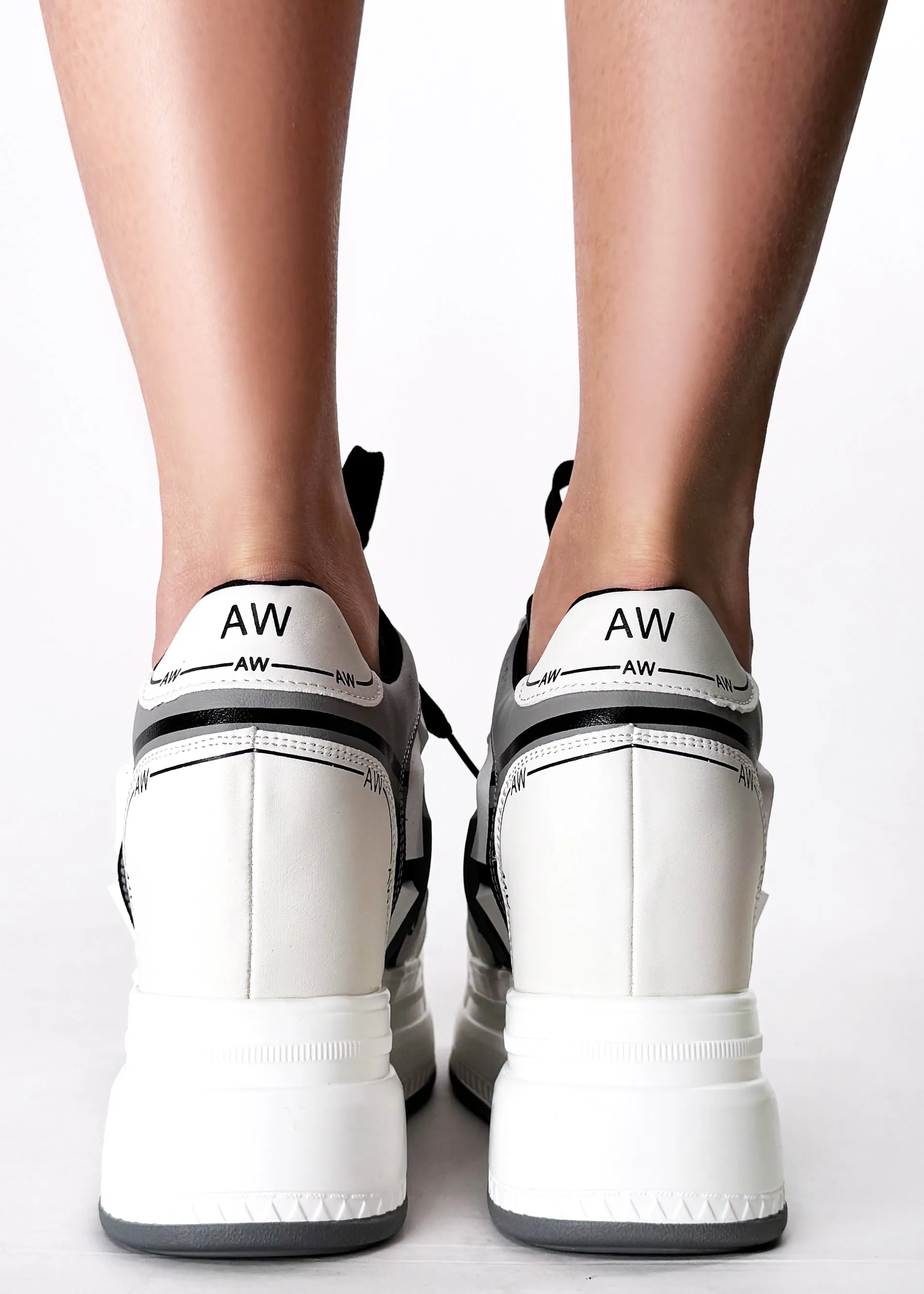 QUINCE 02 Cyber Storm White Platform Sneakers