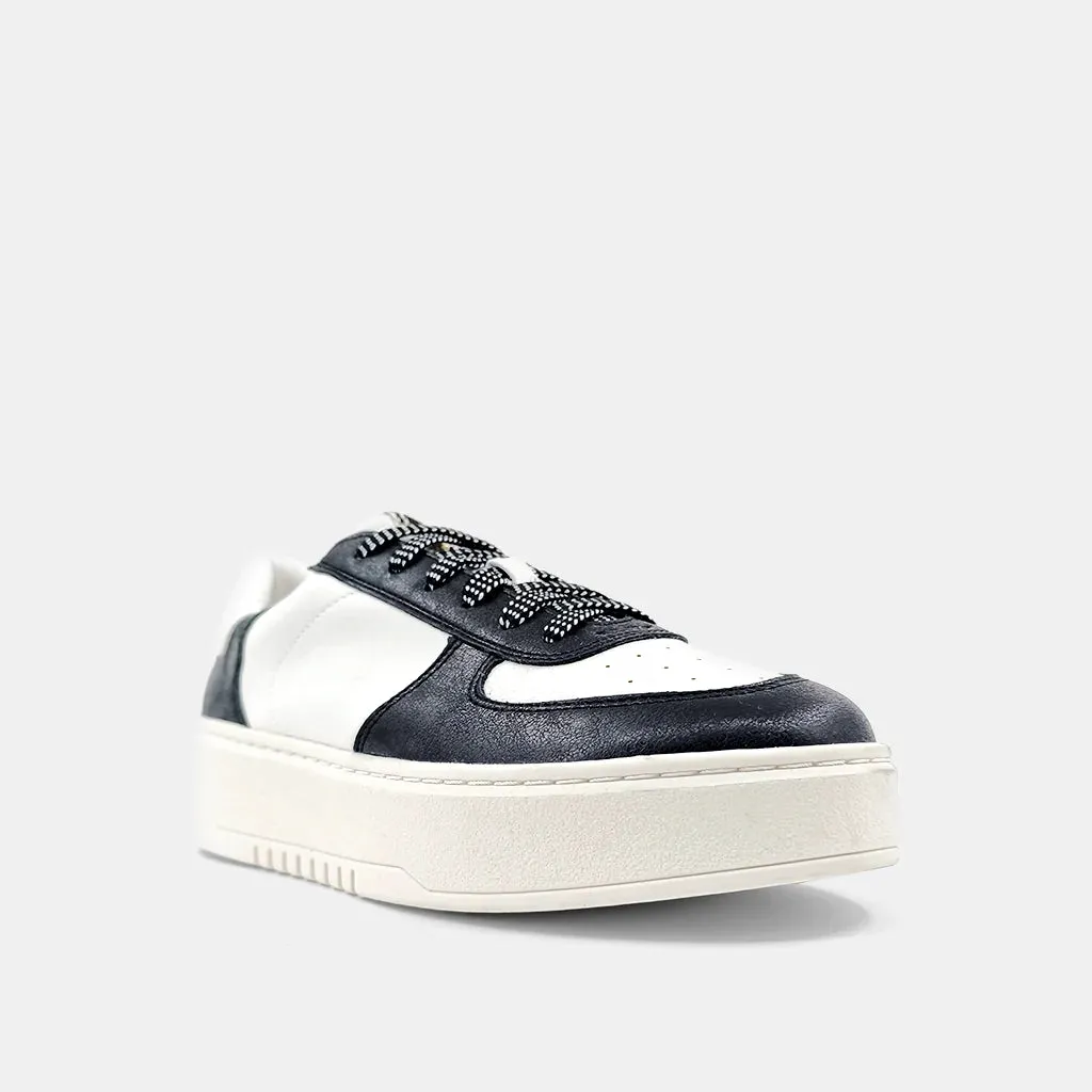 Shirley Sneakers