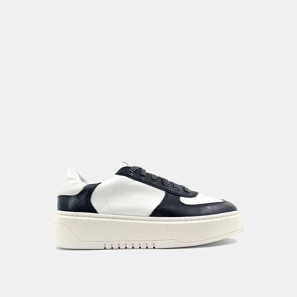 Shirley Sneakers