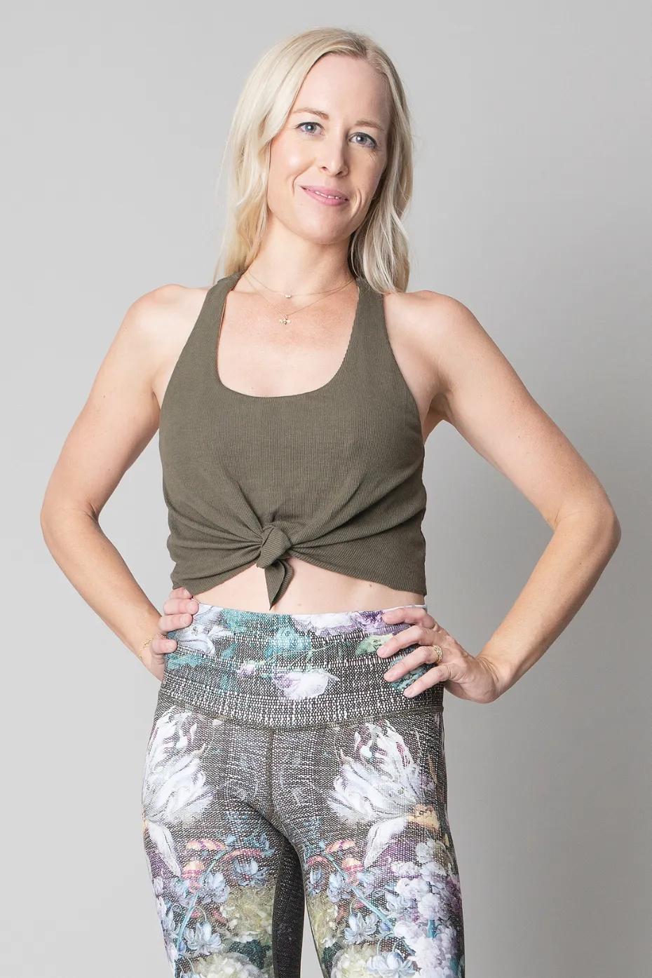 Tie Tank Sports Bra : Olive